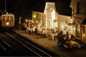 Kulinarische Nachtfahrt mit dem Rittner Bähnchen