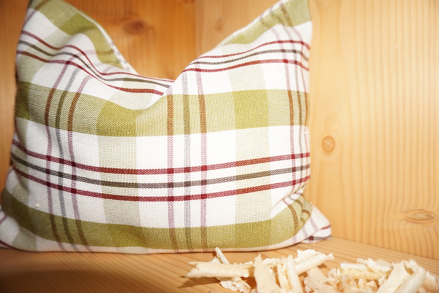 Selbstgenähtes Zirbenkissen